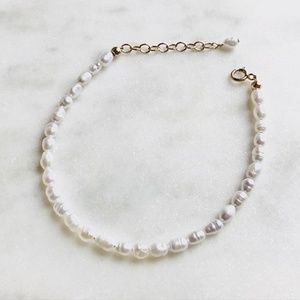 Small pearl bracelet with 14K gold-filled chain